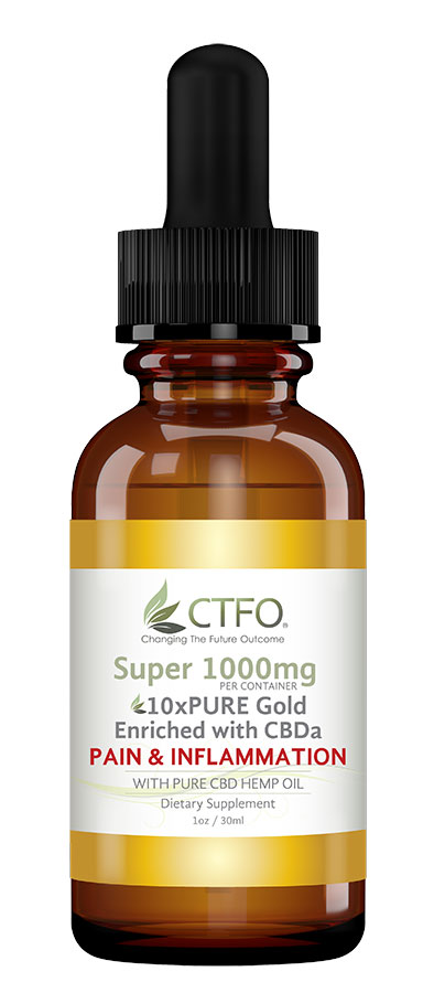 A bottle of 10xPure Gold Super 1000 full-spectrum CBD oil 